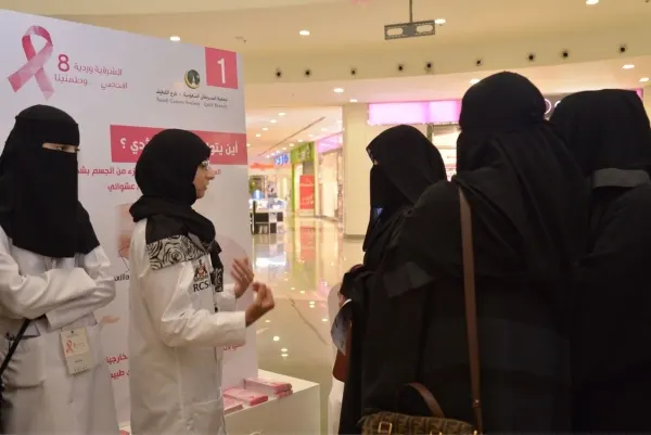 «افحصي.. وطمنينا» تحتضن 60 كادراً للتوعية بسرطان الثدي