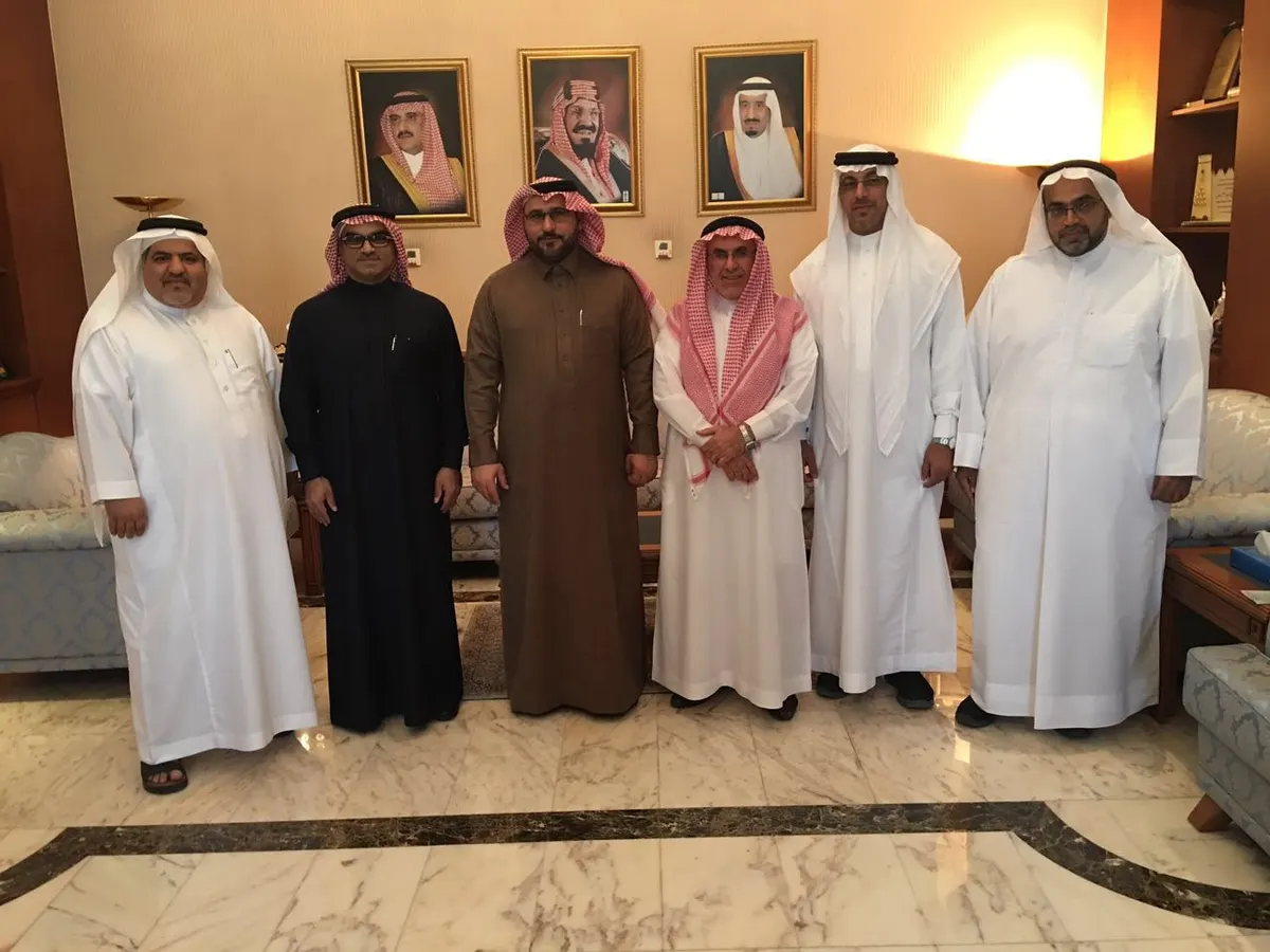الصفيان يؤكد على أهمية الشراكة المجتمعية في لقاءه برئيس وأعضاء تنمية صفوى