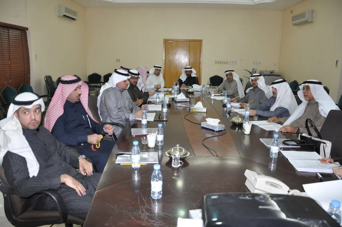 بلدي القطيف يسائل البلدية حول فروقات تحصيل الإيرادات الفعلية والمتوقعة