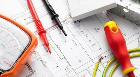سيهات الليلة .. محاضرة "الهندسة الكهربائية" في مجلس الموسوي