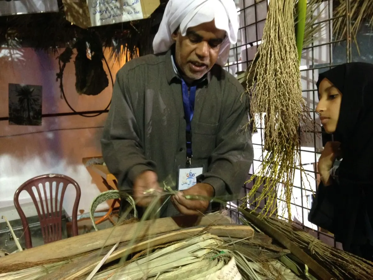 الخوصيات تستهوي زوار ربيعنا أجمل بالقطيف