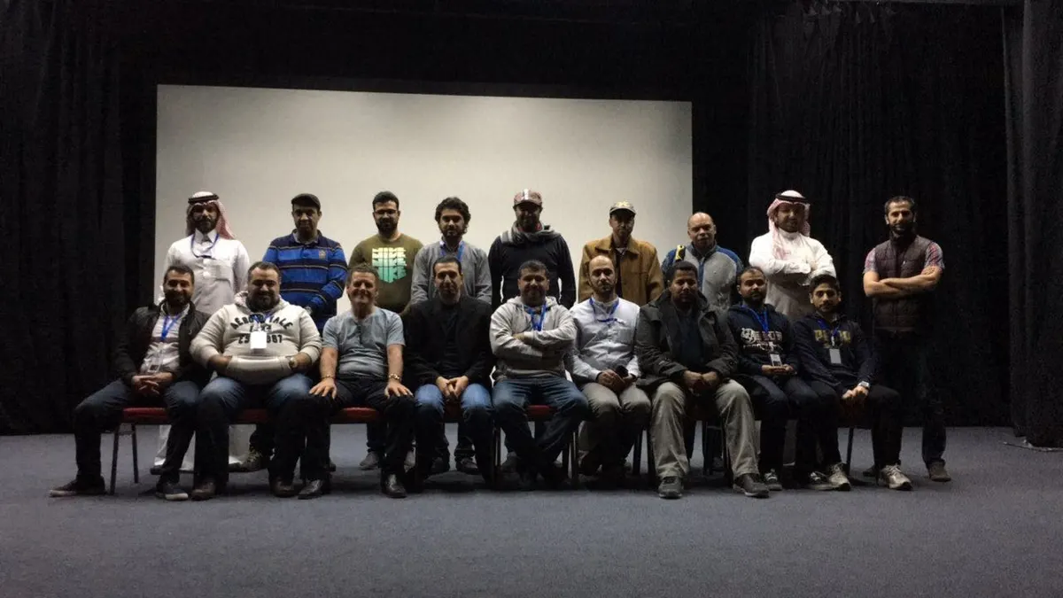 بيترسن يحاضر حول " ألوان من حياة الشارع"
