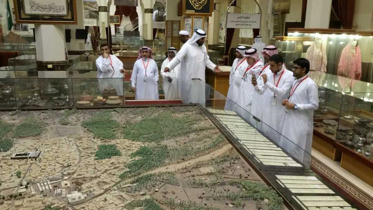 بالصور..شعراء القطيف في ضيافة طيبة
