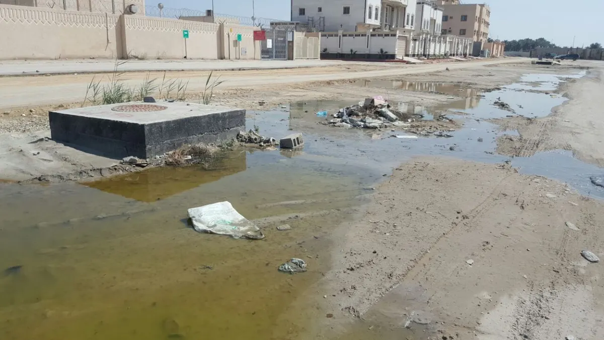 طفح المجاري ينذر بانتشار الأمراض في الجش
