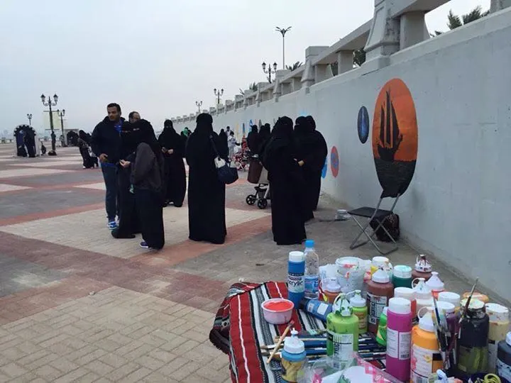 45 فناناً ينثرون الجمال للوطن بإبداع الصورة