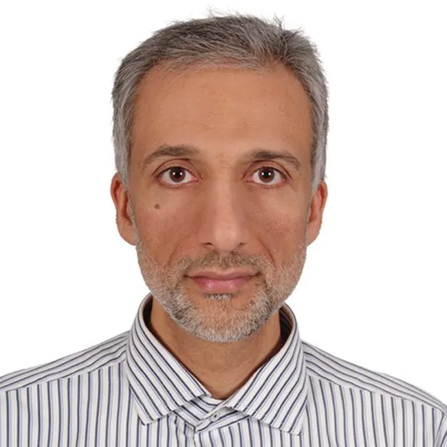 المحروس يحصد جائزة الامتياز في تكنولوجيا الصدأ لـ 2016