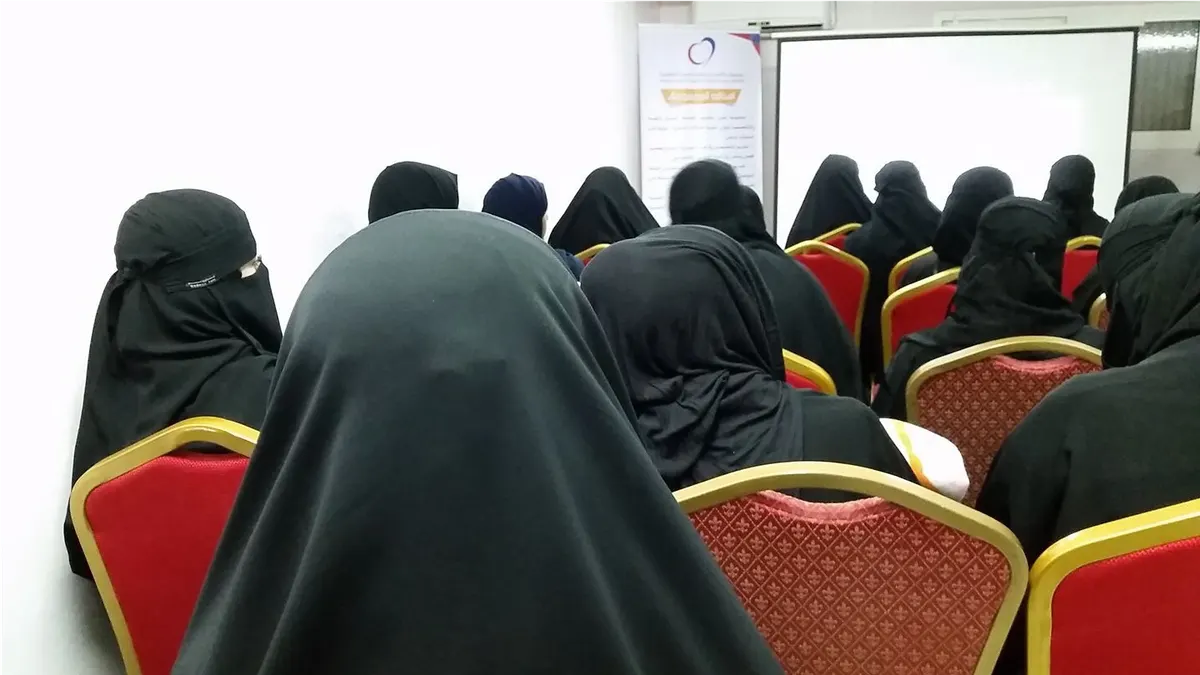 النجمة تكشف "أكذوبة الأم المثالية"