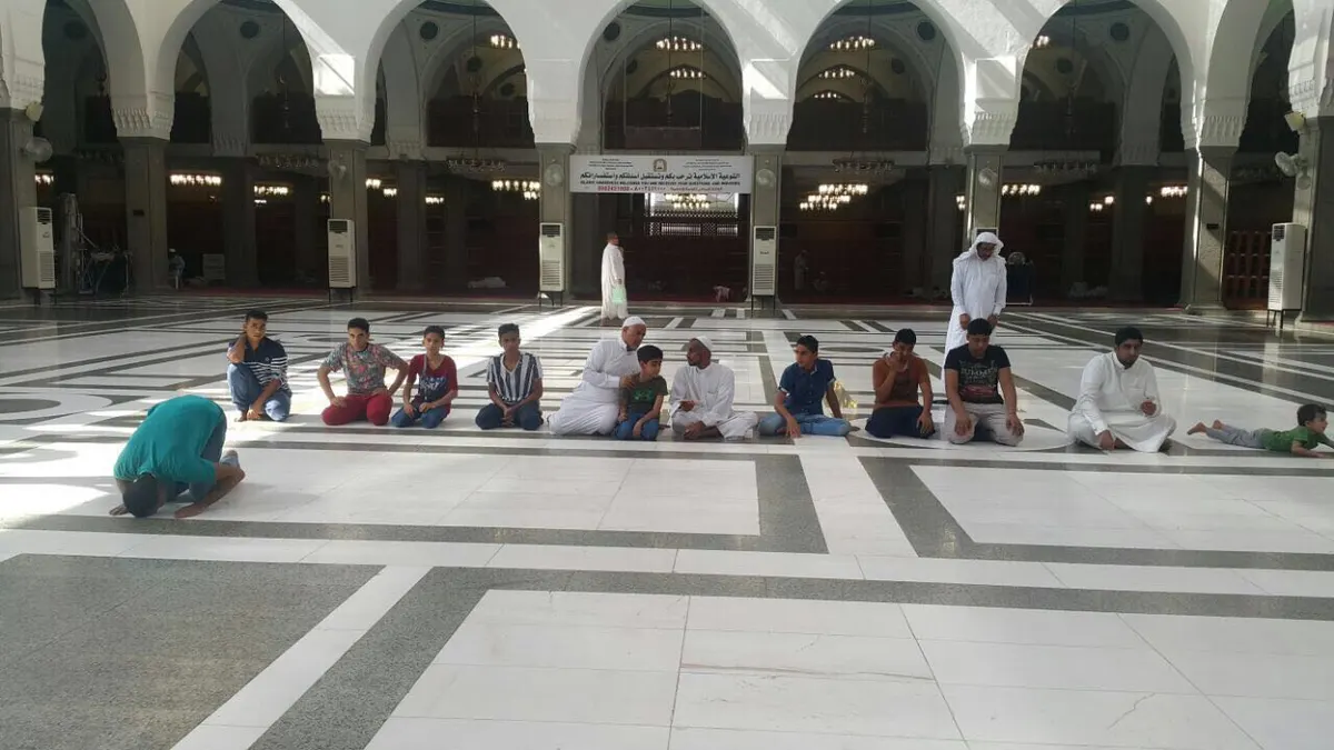 ١٥ مستفيداً من كافل اليتيم يؤدون مناسك العمرة