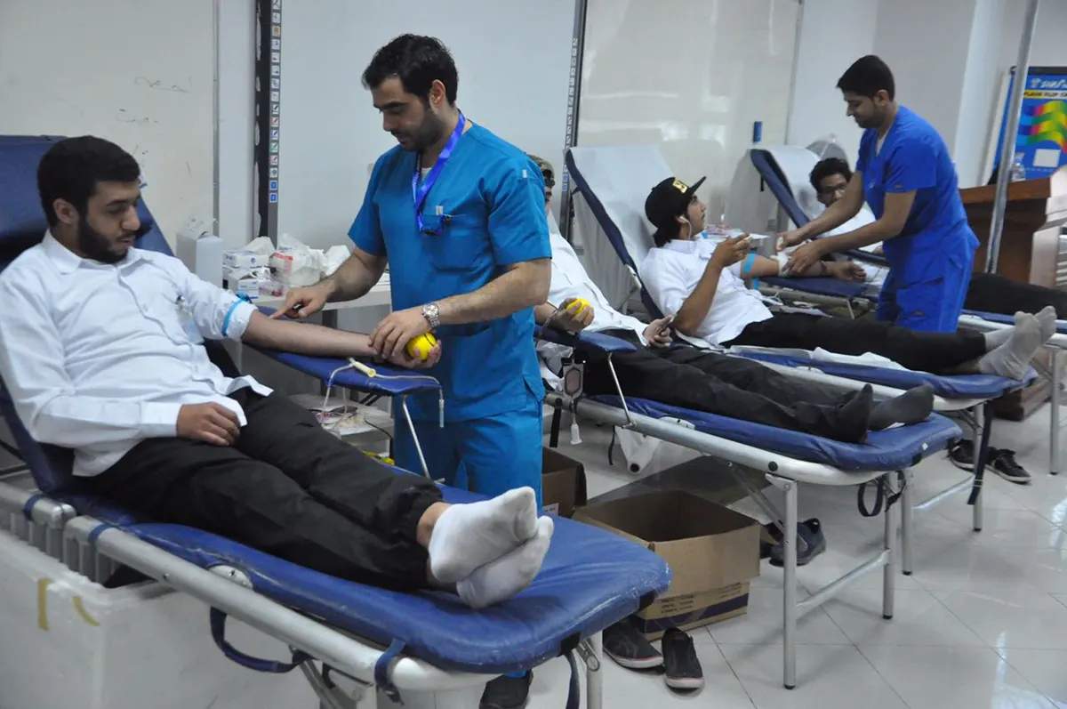 150متبرعاً بالدم في تقنية القطيف