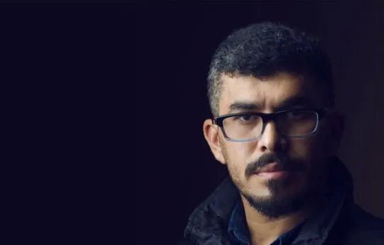 "عكس التيار" محاضرة للفنان العوامي في معرض رؤيتي