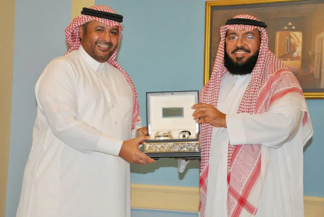 الغفيلي يرعى الحفل الختامي لتعليم القطيف ويكرم منسوبيه