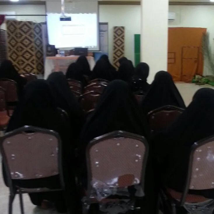 بالأسماء.. متفوقات البحاري على منصة التكريم