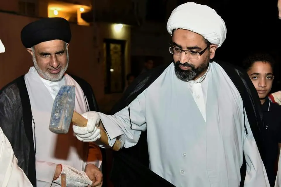 بالصور.. بدء تشييد مسجد ومغتسل بالتوبي