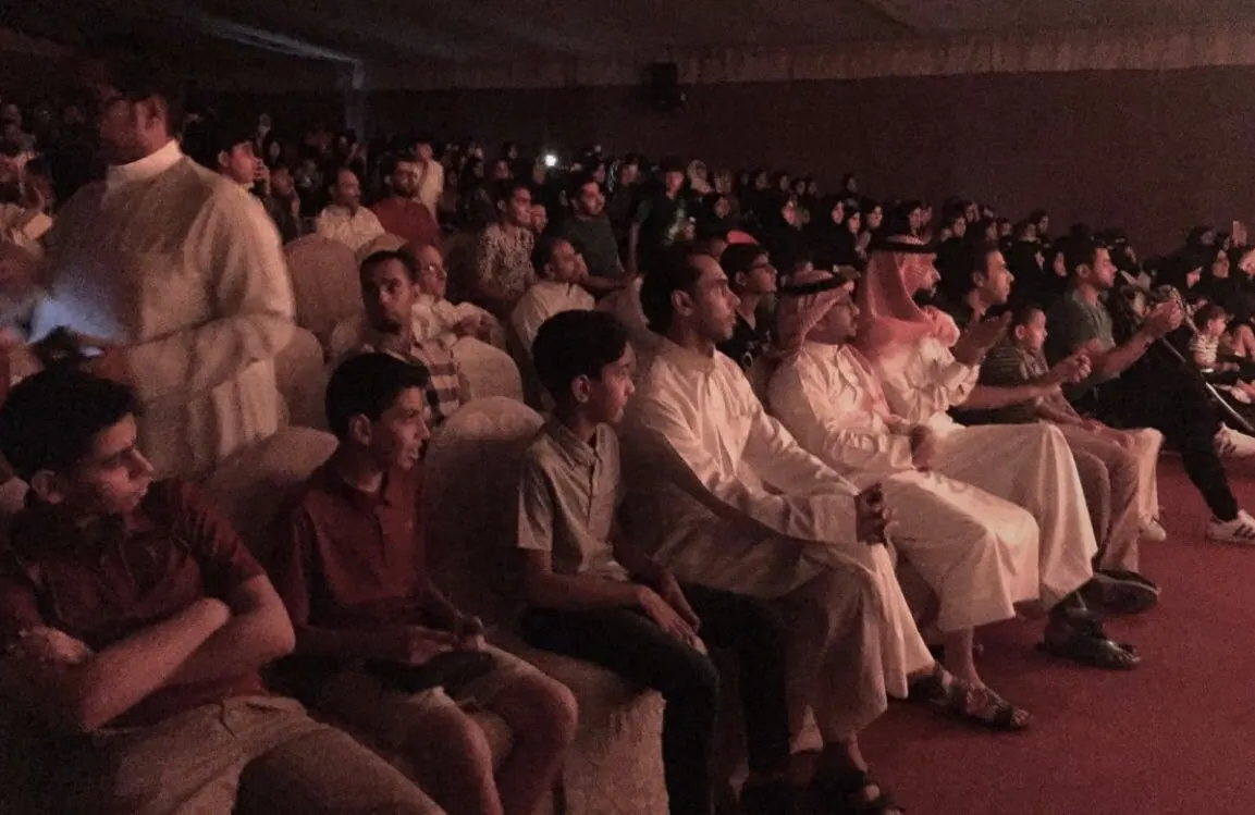 جمهور مسرحية "أبولمبة" يكسر حاجز الـ٢٠٠٠ مشاهد