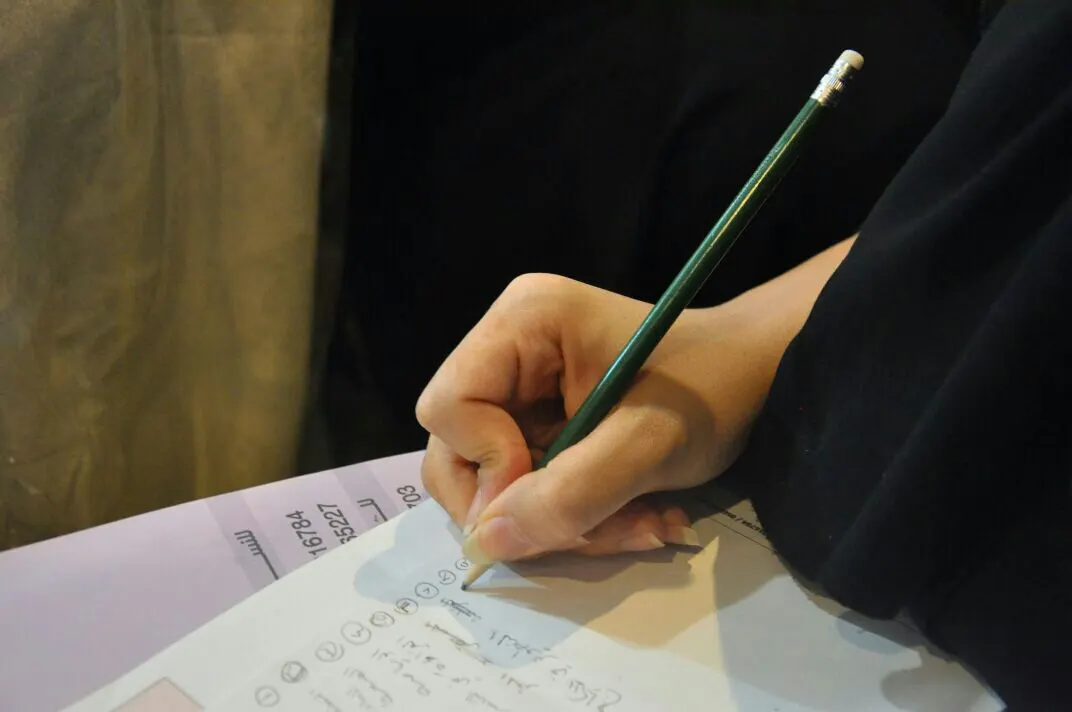 القطيف.. 250 كلمة تؤهل 4 فتيات للفوز بدراسة اللغة الإنجليزية