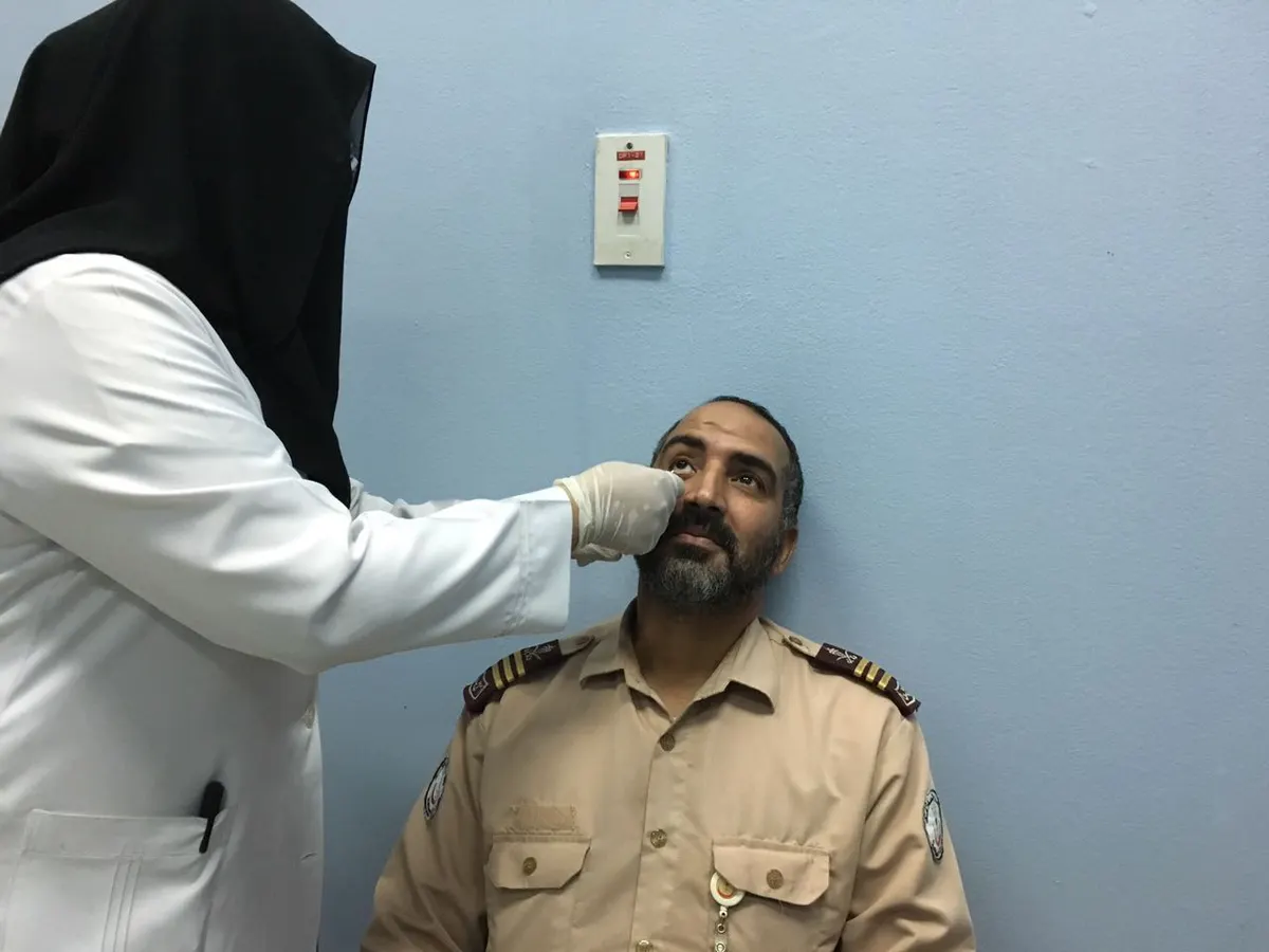 جفاف العين يترصد بـ 52 شخصًا في صفوى
