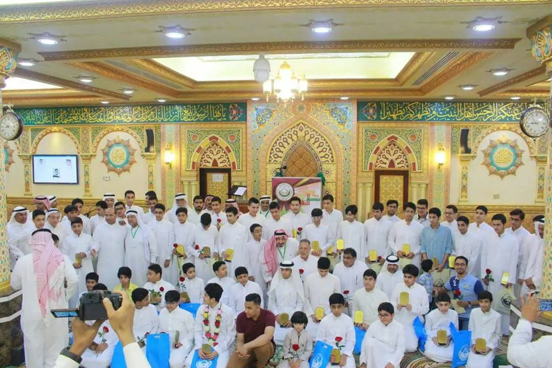 الجش.. بالأسماء والصور 74 متفوقاً على منصة التكريم