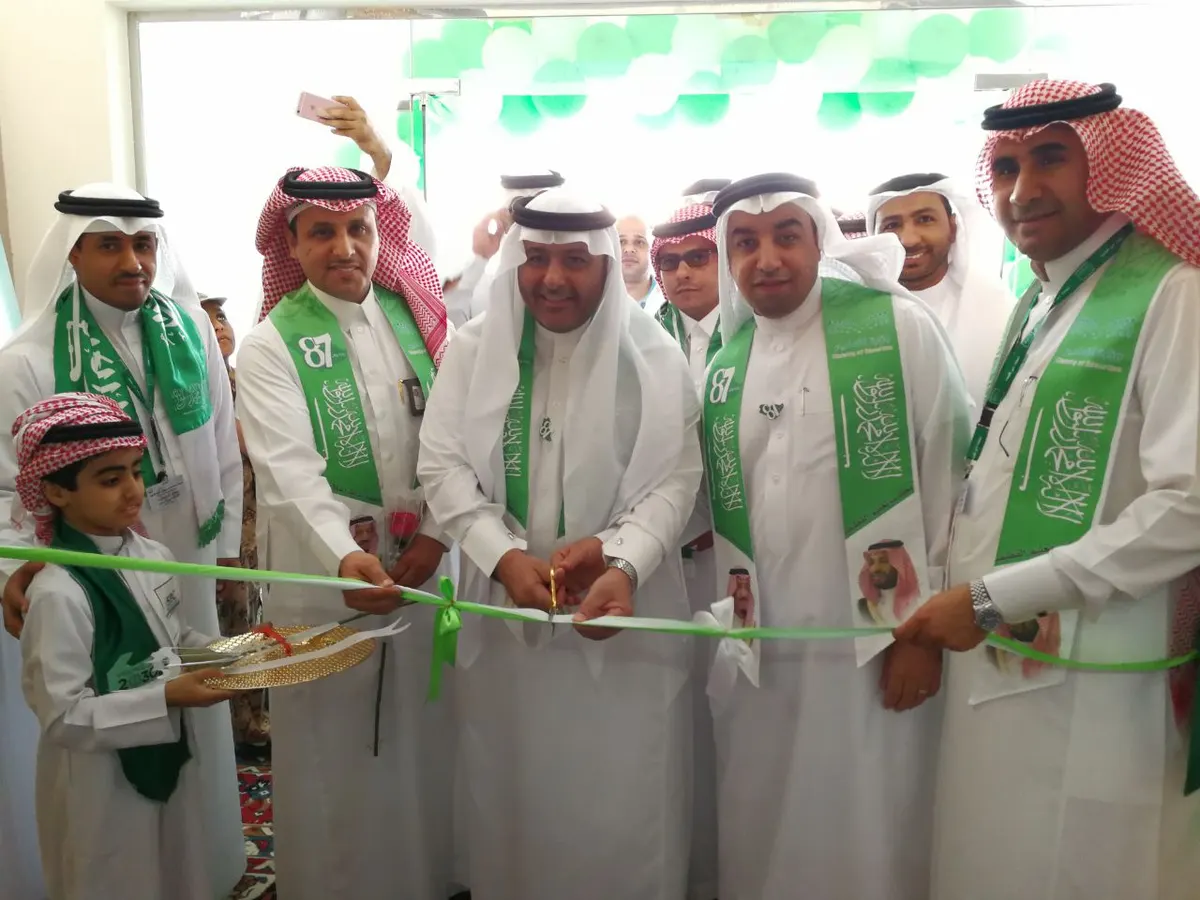 بالصور..750 لوحة فنية تجسد مشاعر الولاء في معرض "رؤية وطن" بتعليم القطيف