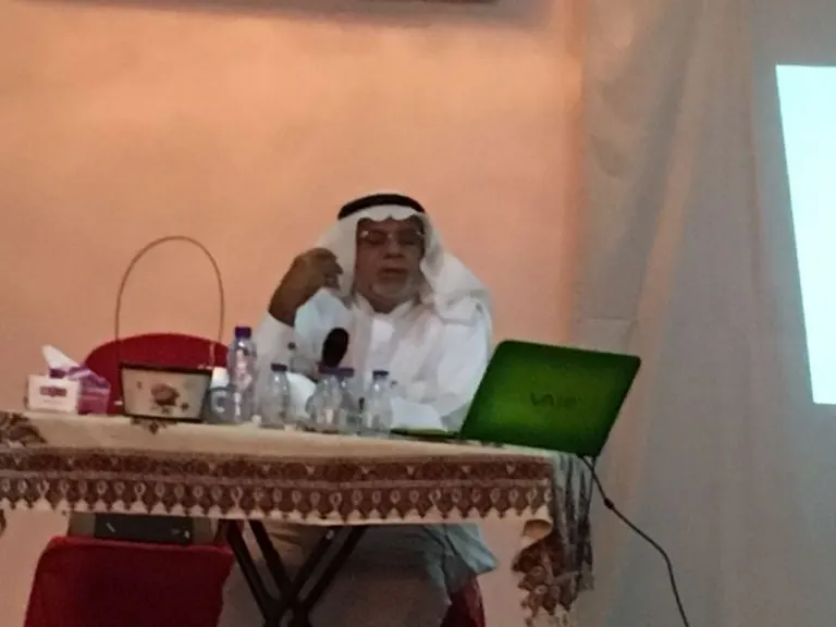 تاروت.."المراهقة المنجزة" أمسية يقدمها الدكتور الطاهر