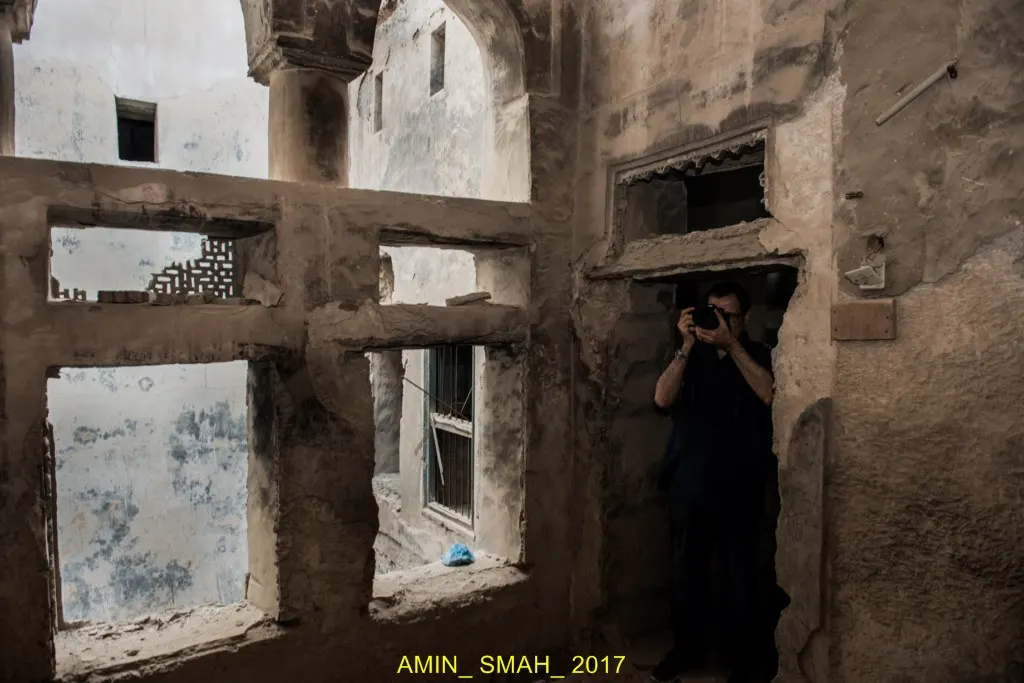 بالصور.. جولة توثيقية تكشف روعة وفن العمارة الإسلامية في القطيف