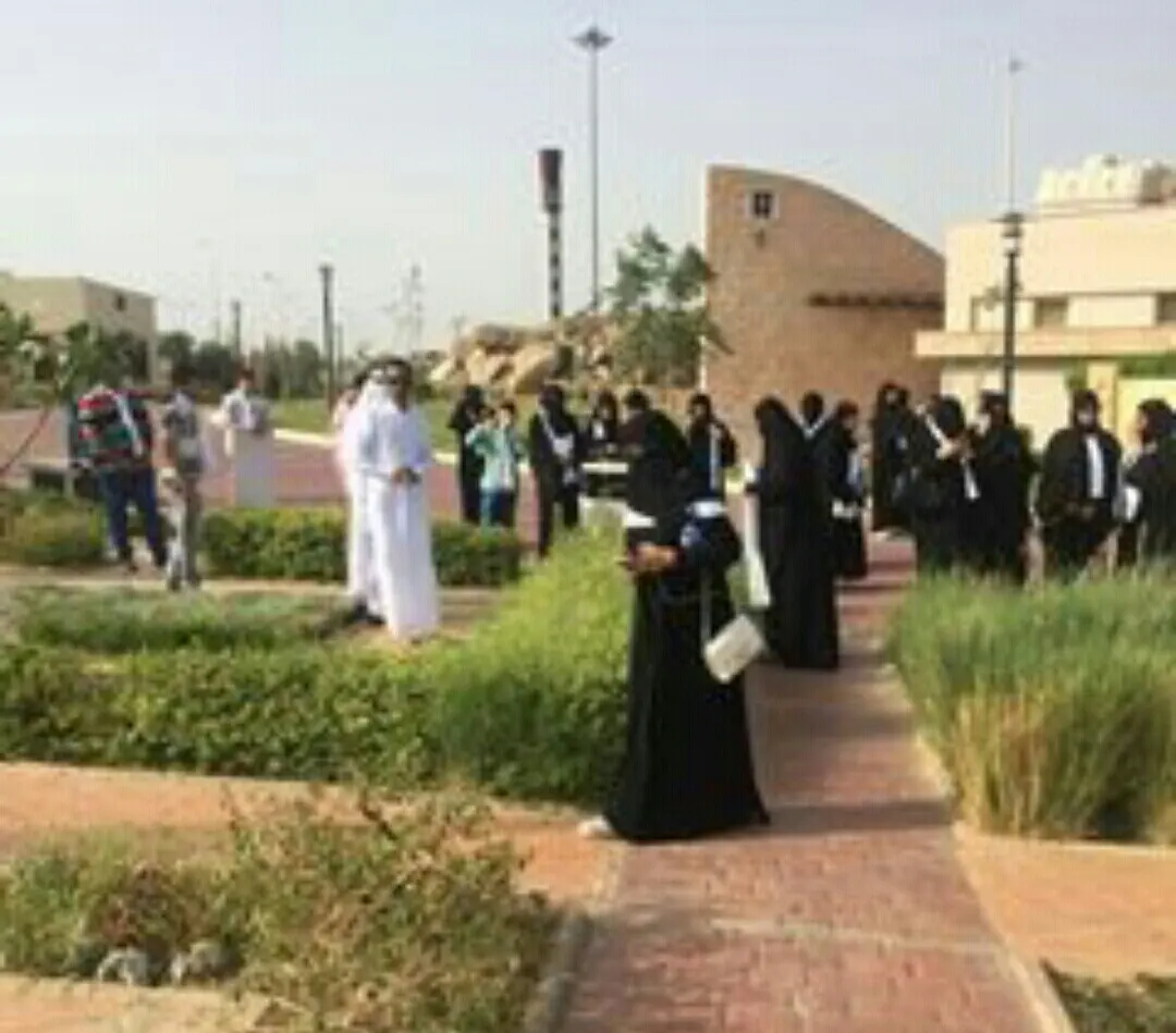 القطيف.. "عيش السعودية" تستقطب 40 مشاركاً في رحلة إلى أبها