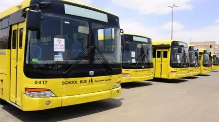 طالبات الدمج في ابتدائية البحاري بلا حافلات