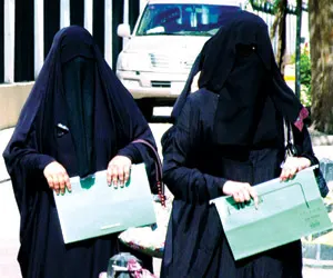 بانوراما الصحافة المحلية الثلاثاء 25 صفر 1439 هـ