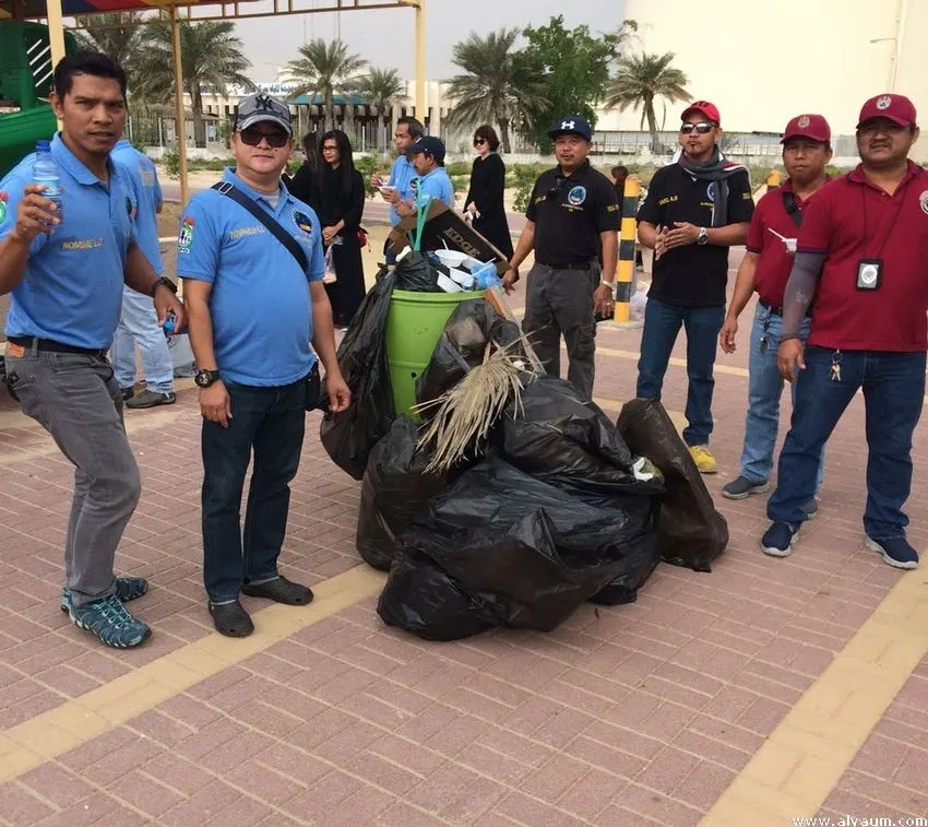 180 متطوعًا يشاركون في حملة تنظيف ممشى جاوان