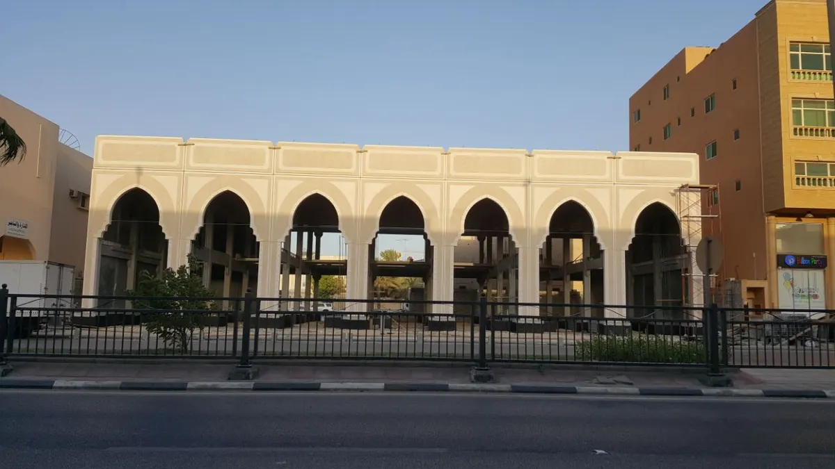 بدء التأجير في مجمع الجواد للمأكولات 2 في شارع القدس بالقطيف