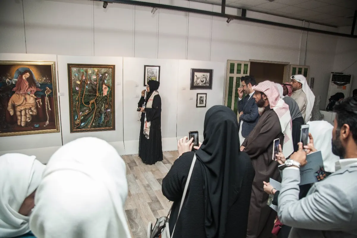 سيهات والقباني ونازك .. في «عشرون البحث عن الذات» لـ التشكيلية سعيد