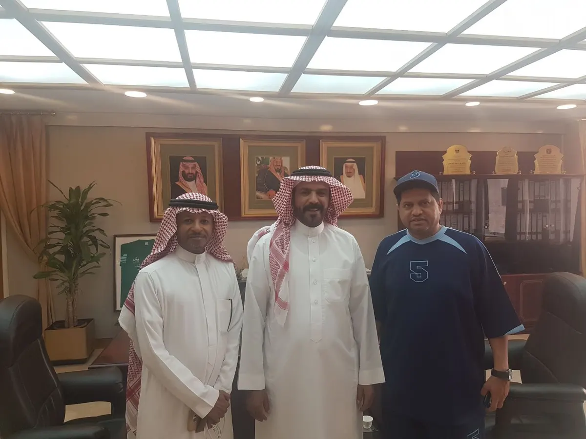 السريعي و بو مية يشاركان في تكريم مرار القديح