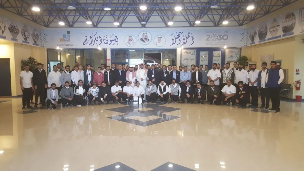 تقنية القطيف تهيئ 83 خريجاً لسوق العمل