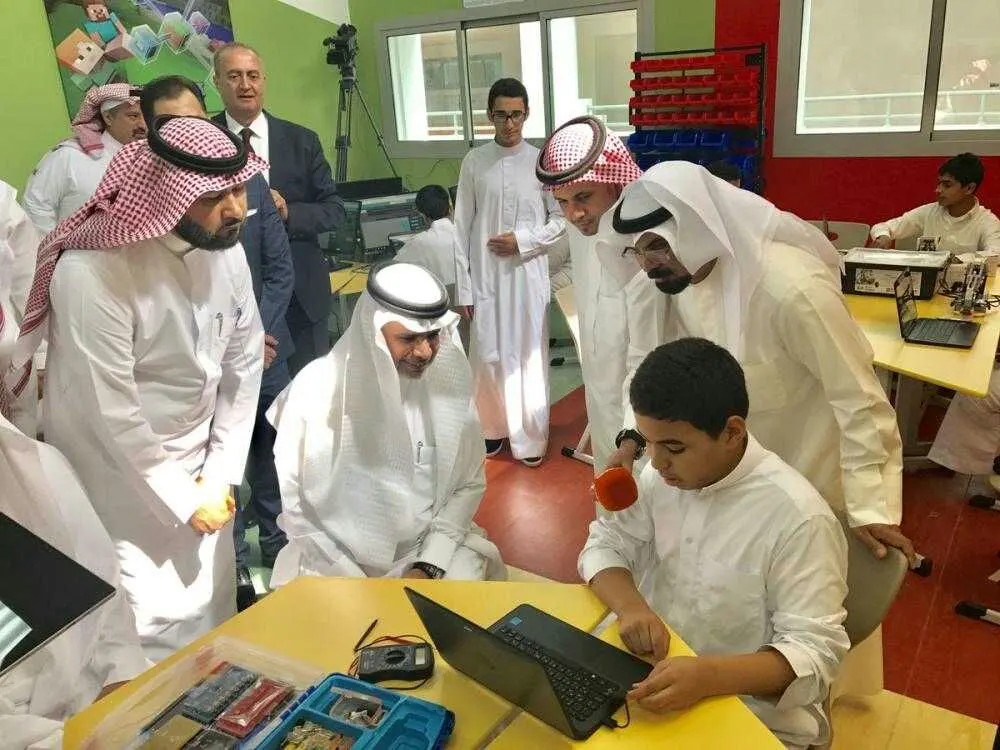 بالأسماء.. ست مدارس تتحول رقمياً بتعليم القطيف