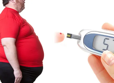 مواساة القطيف يطلق حملة تثقيفية " كن لائقاً.. لا تكن بديناً " في ستي مول