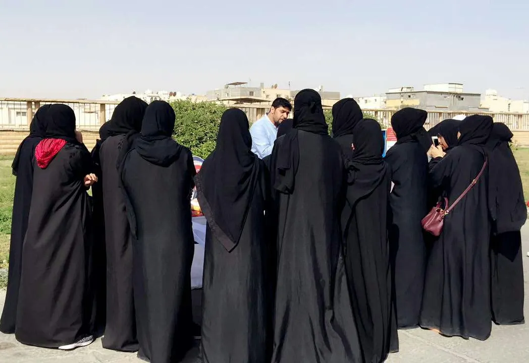 القطيف.. طالبات يتعرفن على خفايا السرطان وأنواعه