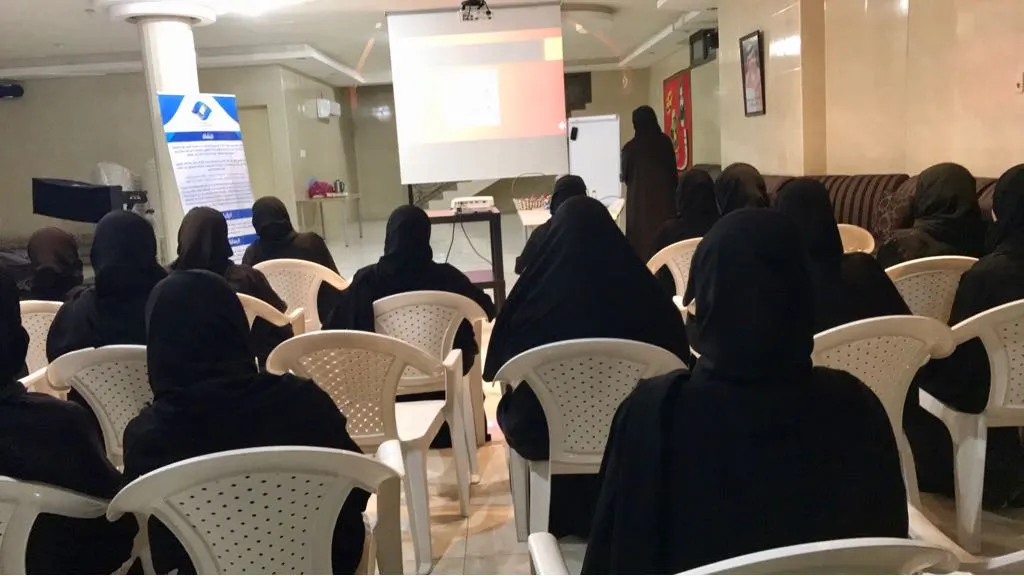 سليس تكشف أسرارها الفوتوغرافية لعضوات «وميض القديح»