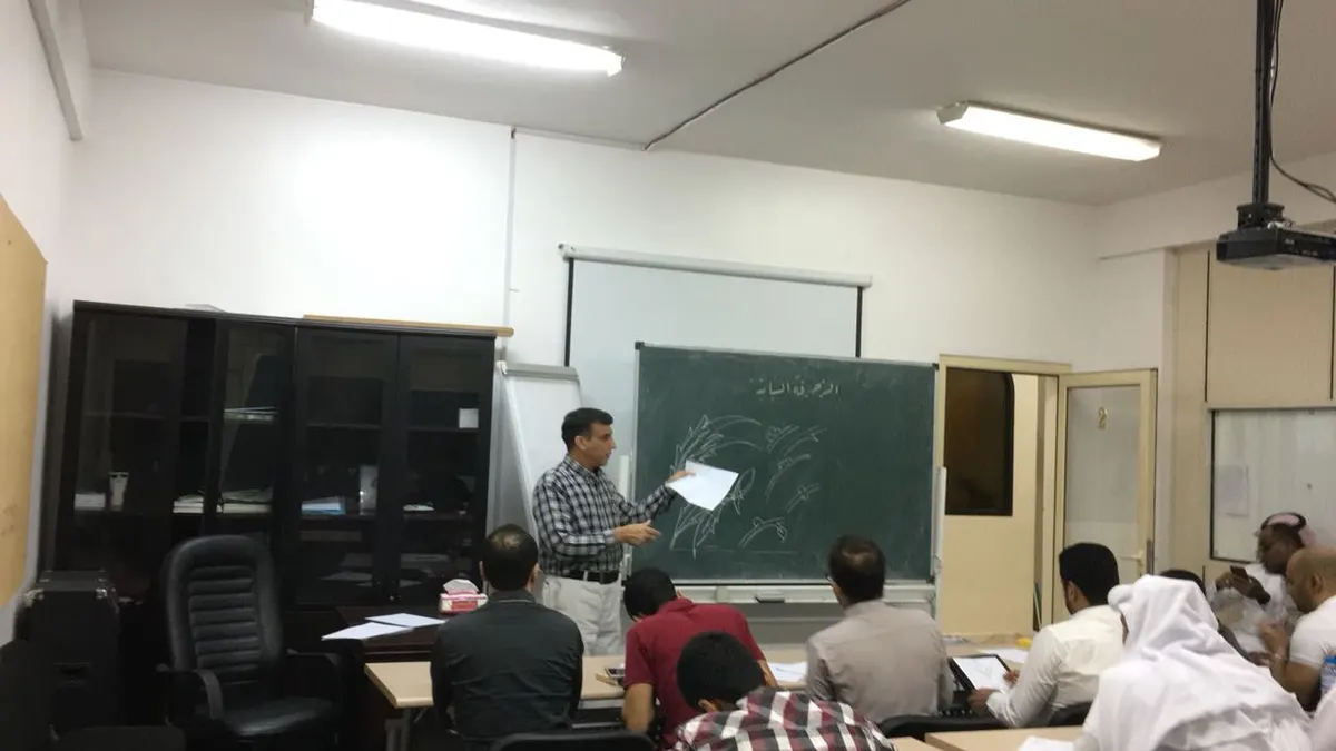 القطيف.. 30 فنانًا يبحرون في فن الزخرفة النباتية
