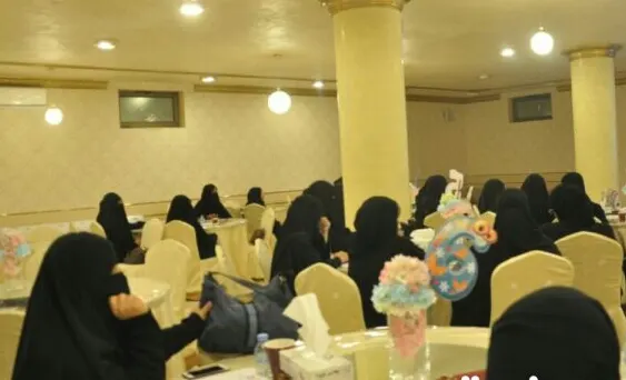 القطيف.. مبادرة فردية تضع 6 سيدات على منصة التكريم