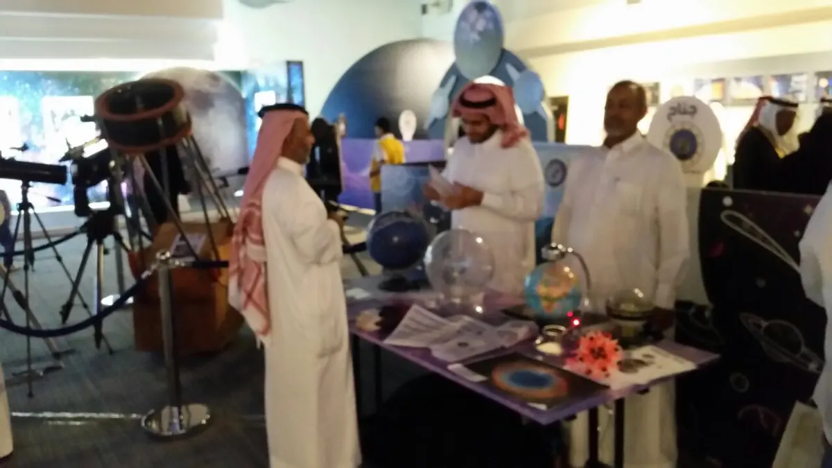 في سايتك.. القديحي تستعرض أساليب تعليم الفلك لـ المكفوفين
