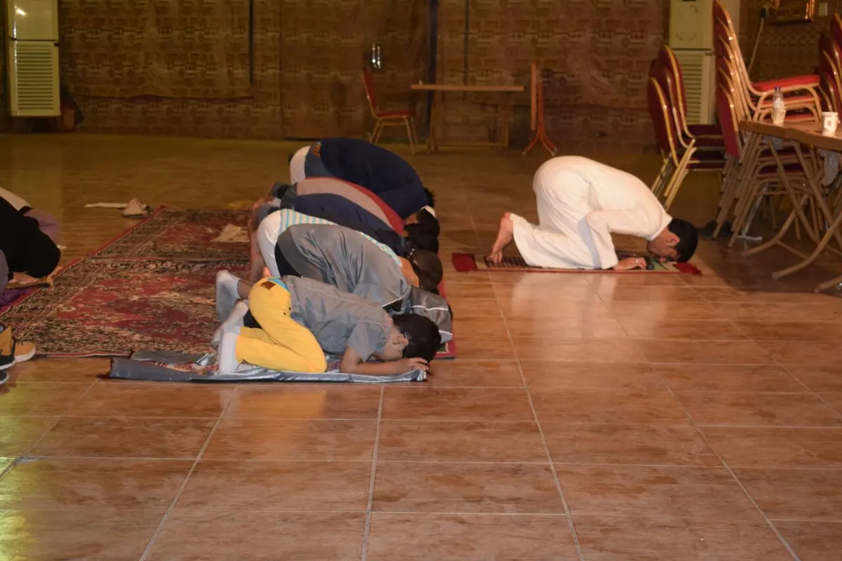 القطيف.. «أضواء» تثقف الأيتام في الصلاة والتلاوة