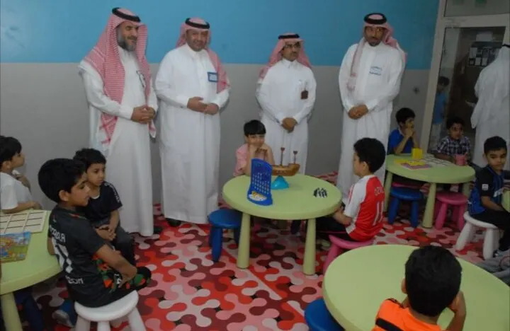 تدشين أربعة مراكز تعليمية في القطيف