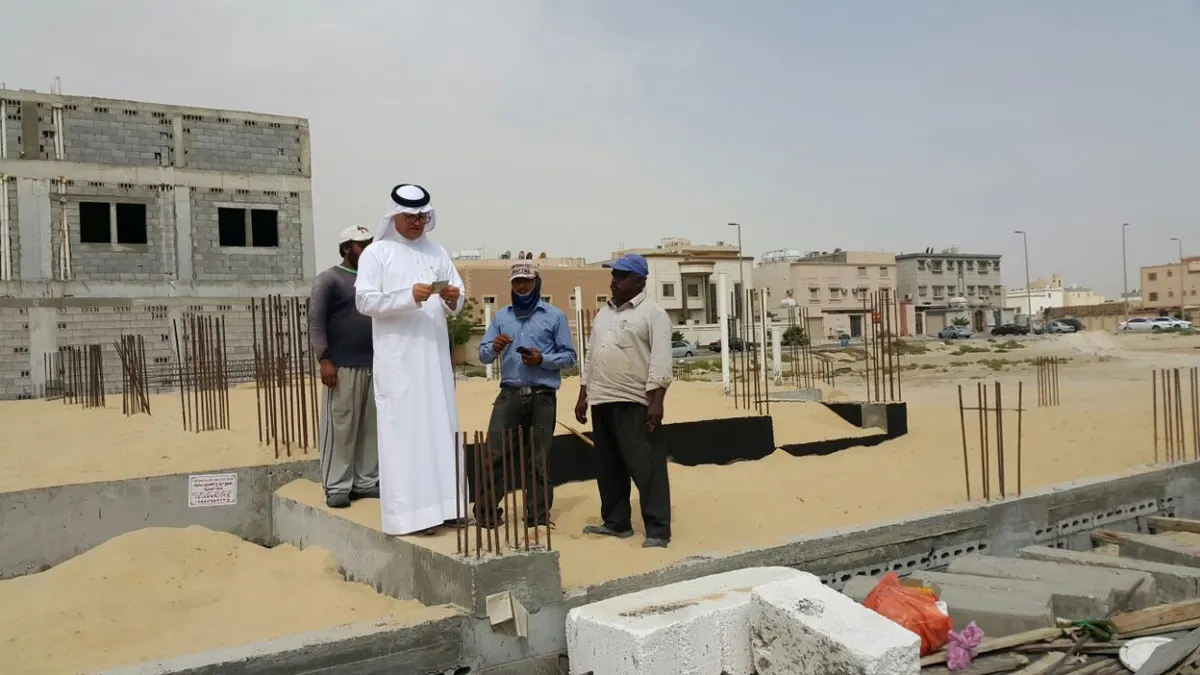 ضبط ١٧ وافداً يعملون لحسابهم الخاص بالقطيف