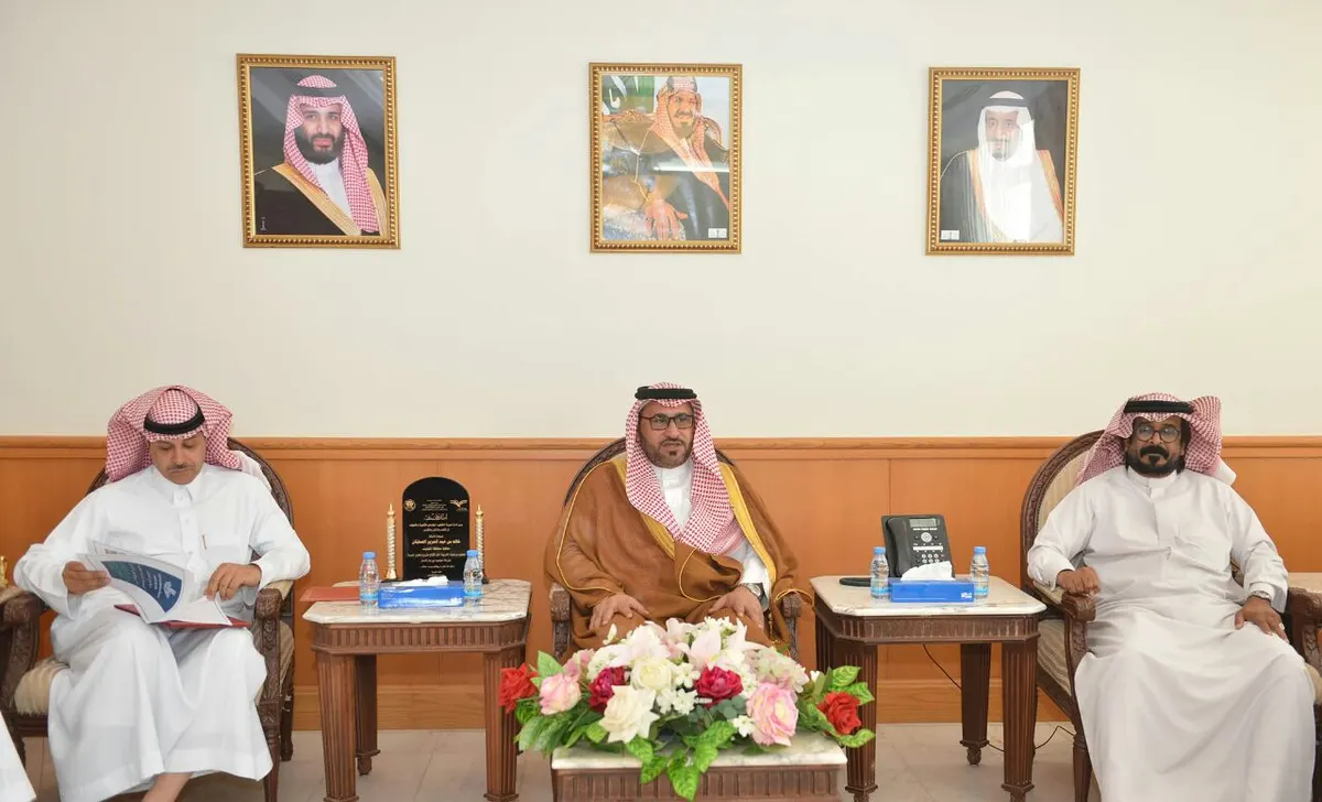 محافظ القطيف يدعو لاستنساخ مبادرة أصدقاء البلدية والحفاظ على الممتلكات العامة