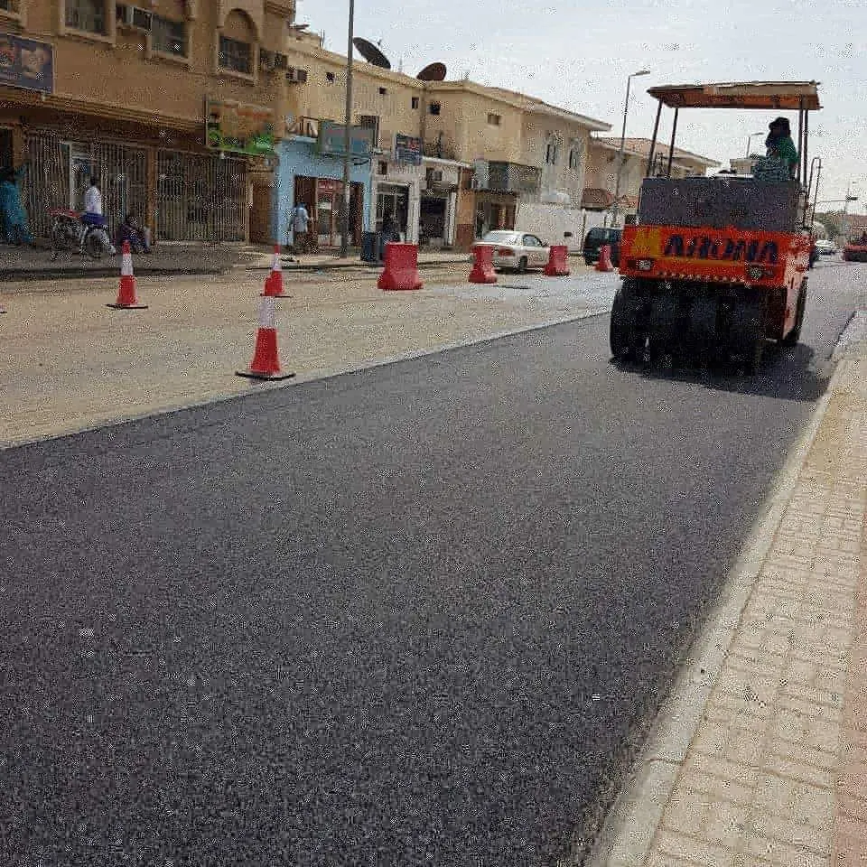 عنك.. البدء في سفلتة «الخيل» و«الشرطة»