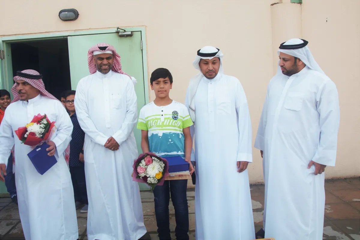 العوامية: تكريم الموهوب آل سعيد ووالده.. حل ثانياً على مستوى المملكة