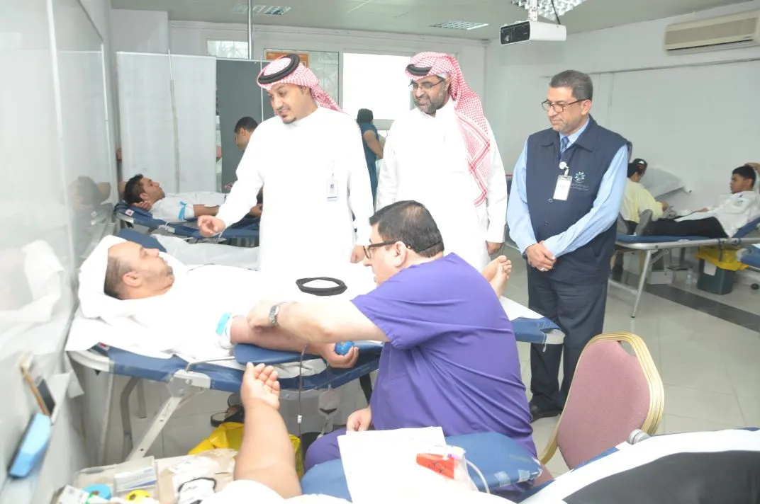 184 متبرعًا في حملة التبرع بالدم بتقنية القطيف