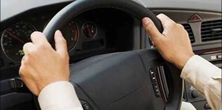فرصة لا تفوّت.. سائق للتنازل الرسمي بخبرة 17 سنة