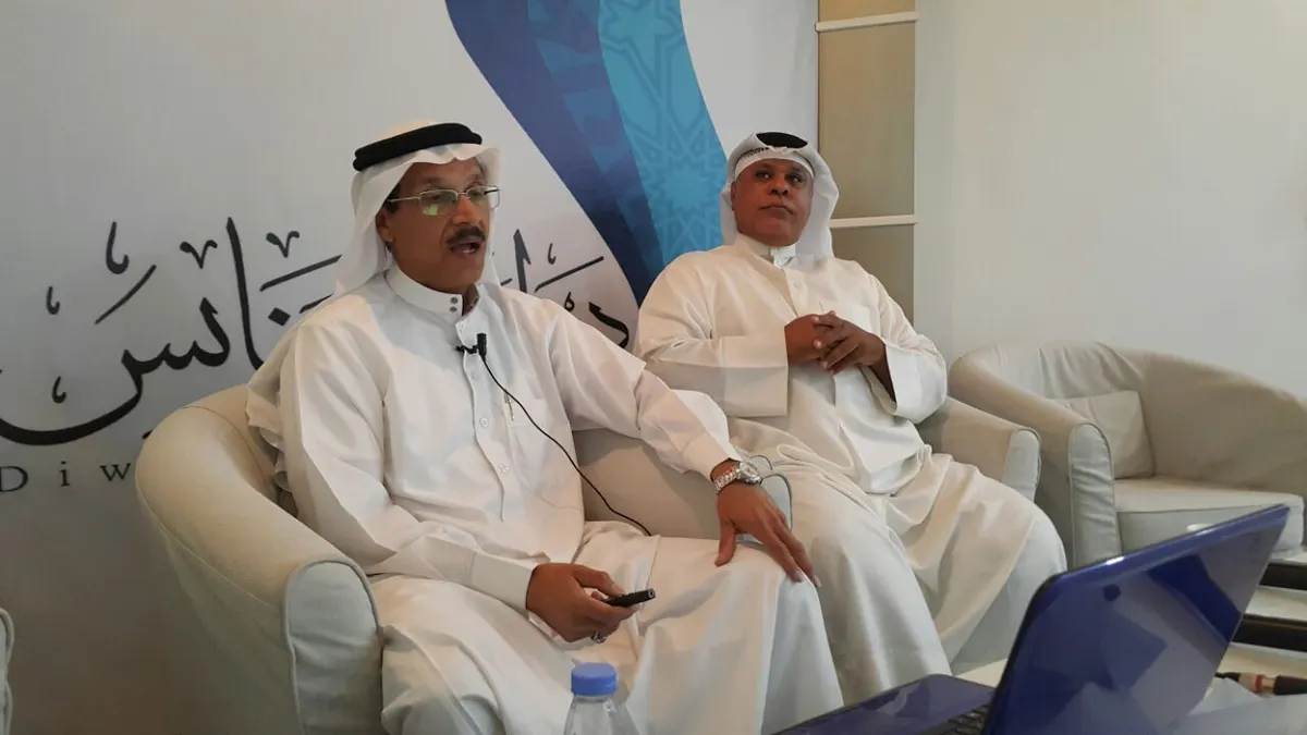 في ديوانية سنابس.. آل حسن يرجع أسباب تعثر المشاريع للتغير المفاجىء للأسعار