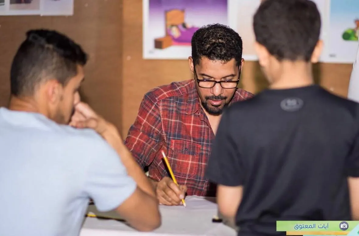 عاشور: قررت ترك البكاء وإنشاء جماعة لـ الكارتون