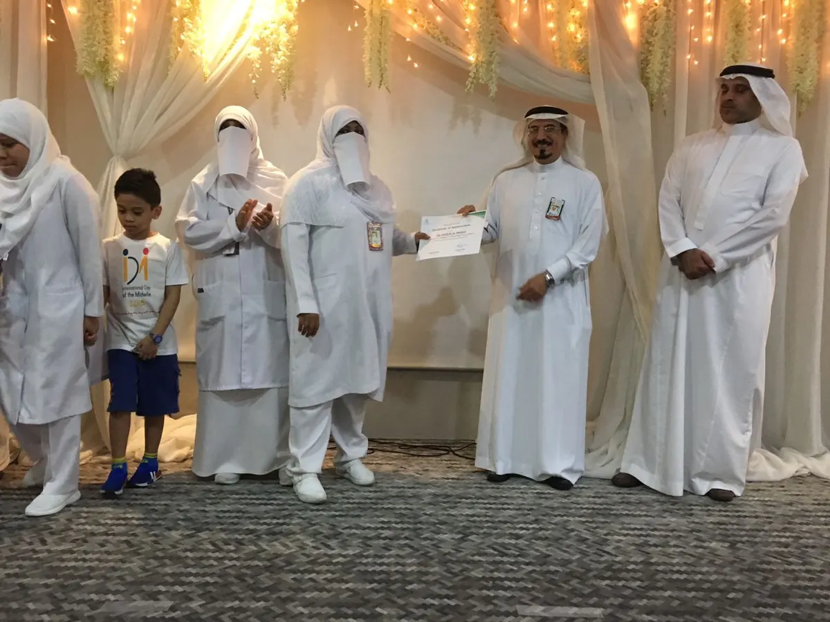 في يوم القبالة العالمي.. بالأسماء مركزي القطيف يكرّم 49 ممرضة وقابلة